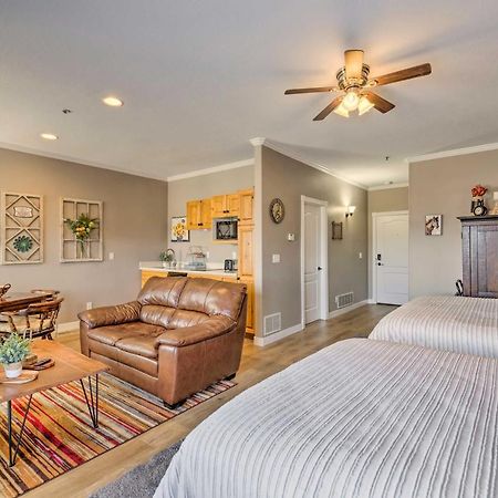 Large, Cozy Midway Studio With Mountain Views! Esterno foto